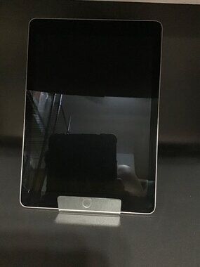 Apple iPad Pro 1st Gen 128GB Wi-Fi 4G Unlocked 9.7" Space Gray Blue Case Bundle